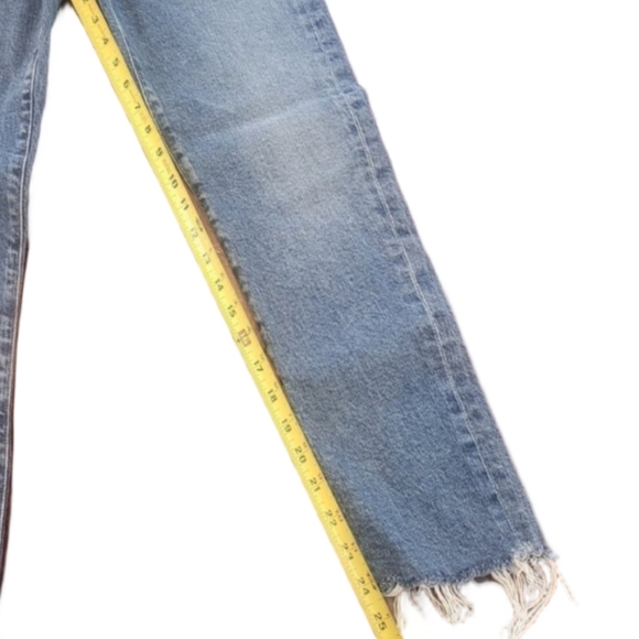 AGOLDE Toni Mid Rise Straight Leg Raw Hem Jeans 25 Light Wash Denim - Picture 6 of 7